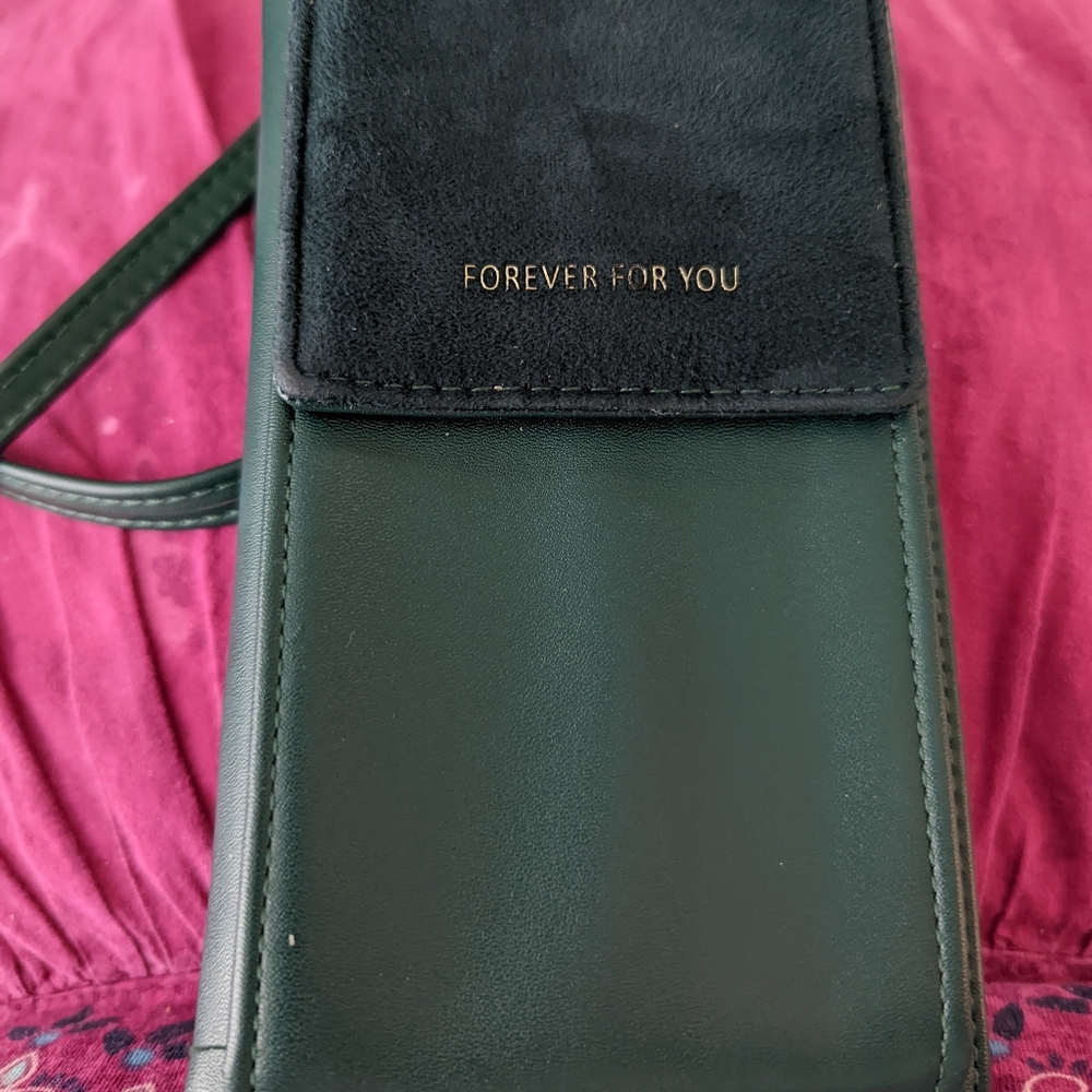 G8 Thin Q Phone Wallet (LG)